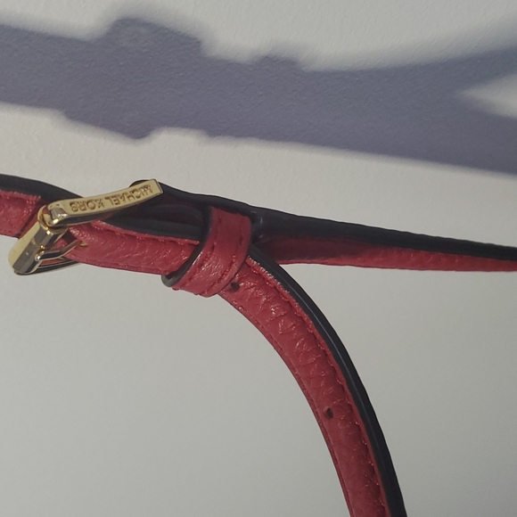 Michael Kors purse - Picture 5 of 13